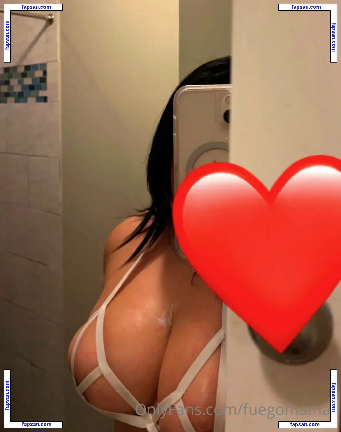 fuegomamas nude photo #0012 from OnlyFans