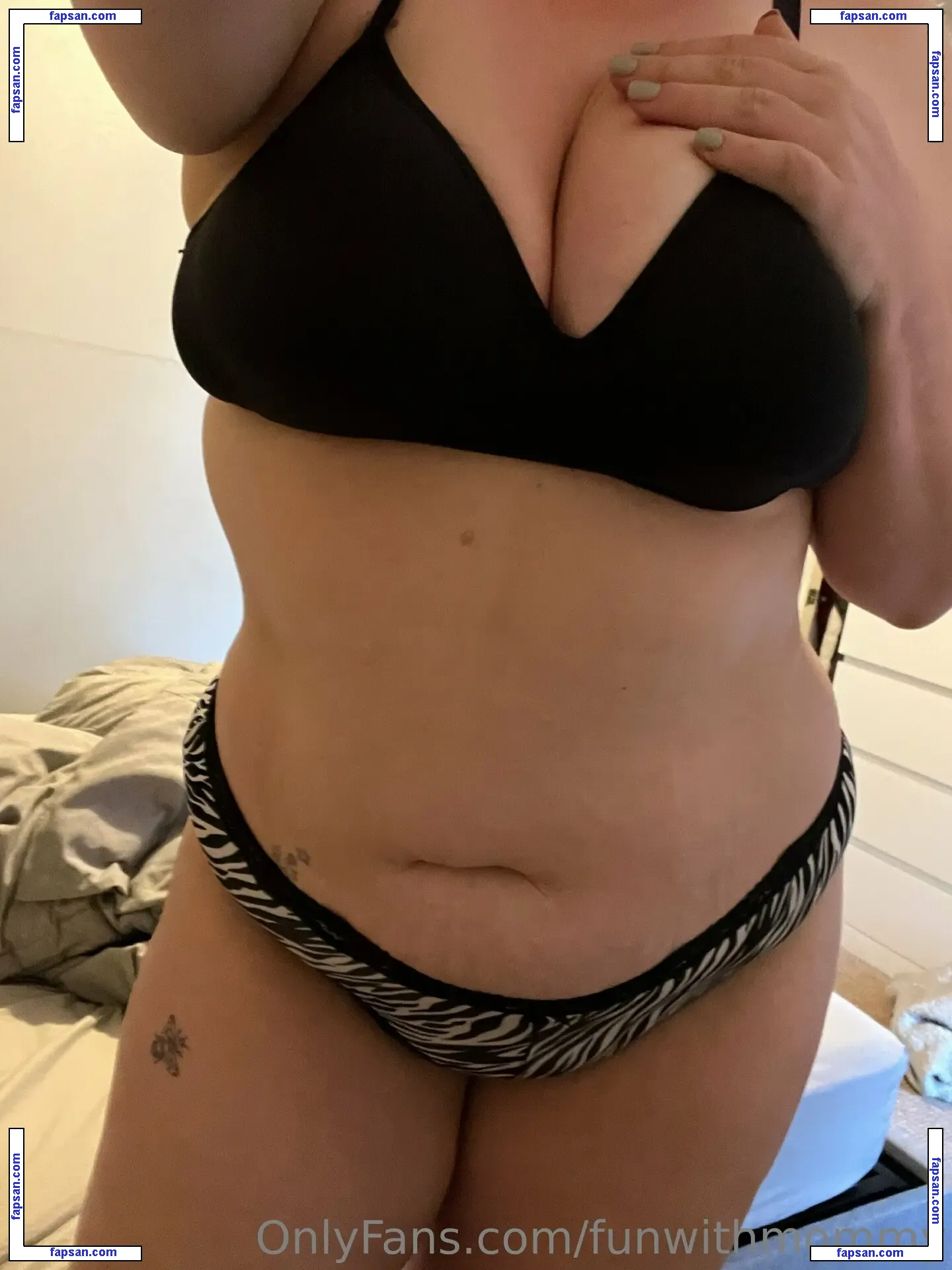 funwithmommy nude photo #0232 from OnlyFans