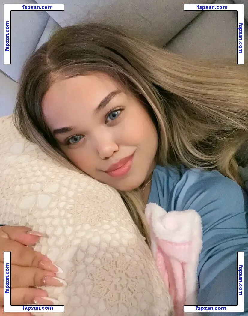 Gabbie Mason nude photo #0003 from OnlyFans