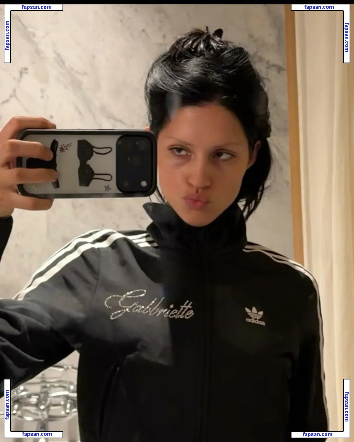 gabbriette голая фото #0046 с Онлифанс