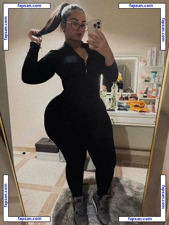 Gabriella.dieguez nude photo #0015 from OnlyFans
