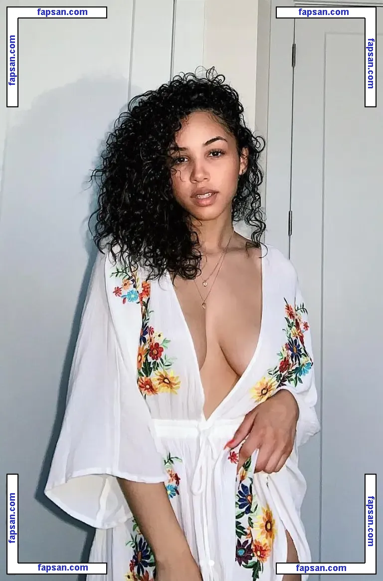 Gabrielle Kimbel nude photo #0002 from OnlyFans