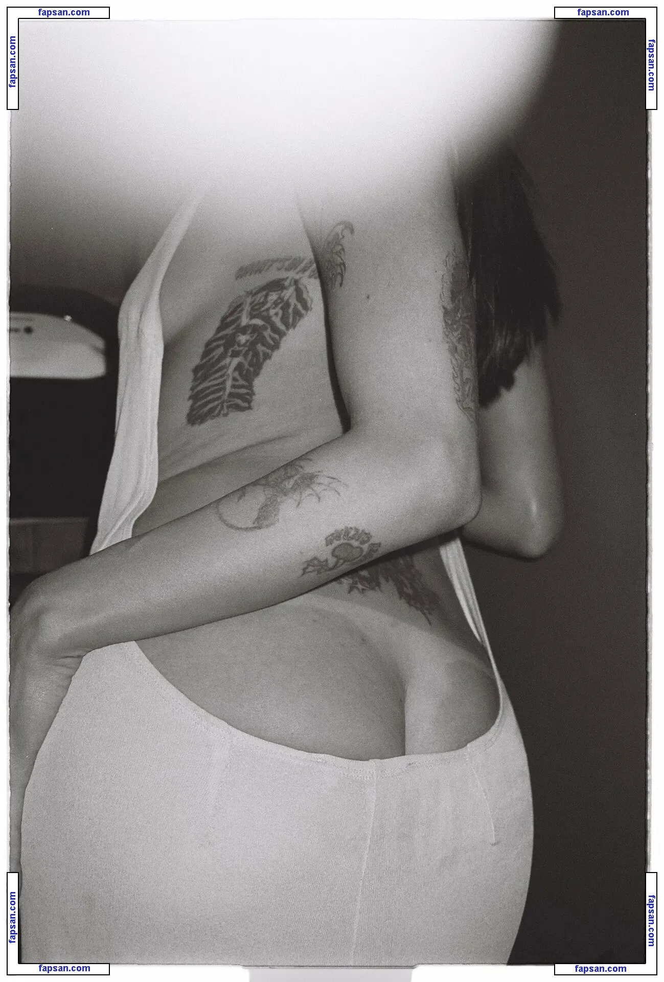 Gabriette Bechtel nude photo #0017 from OnlyFans