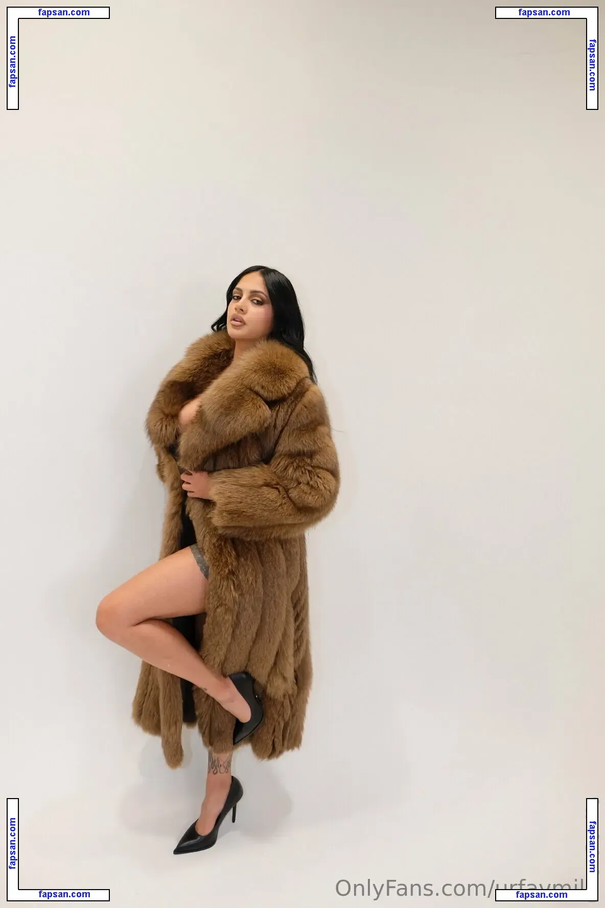 Gaby Contreras nude photo #0042 from OnlyFans