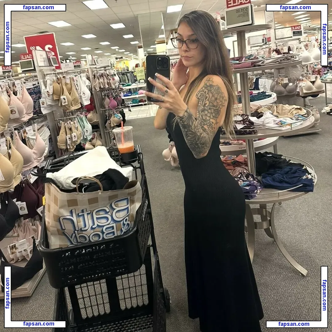 Gabyvip nude photo #0009 from OnlyFans