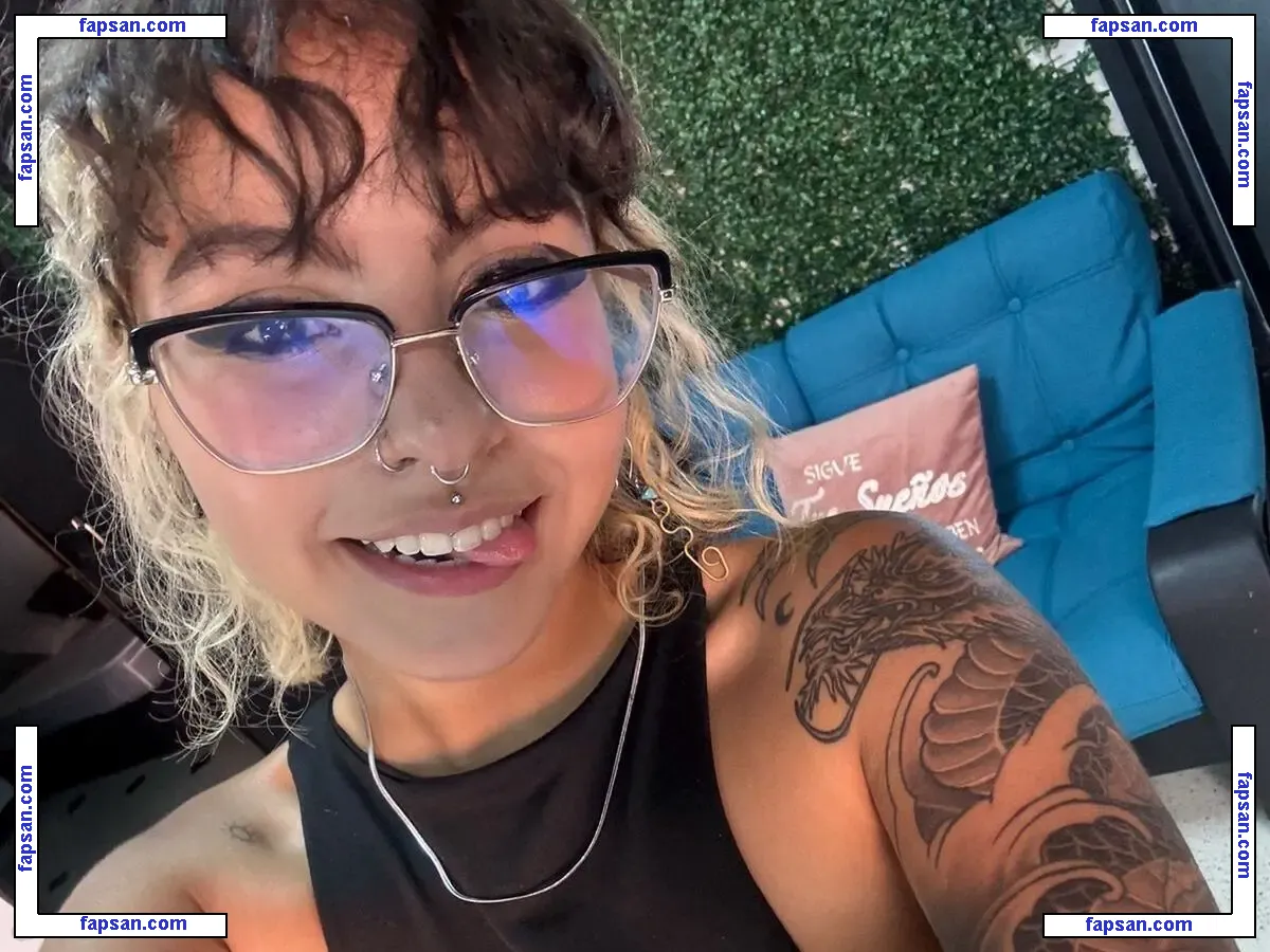 Gaia33 nude photo #0004 from OnlyFans