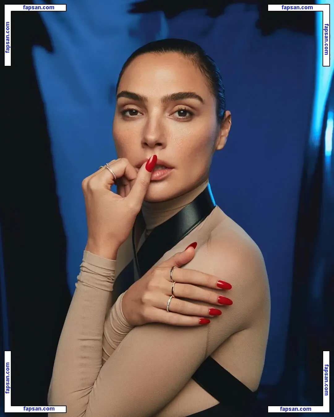 Gal Gadot голая фото #1532 с Онлифанс