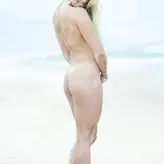 Garota Pop голая #0106