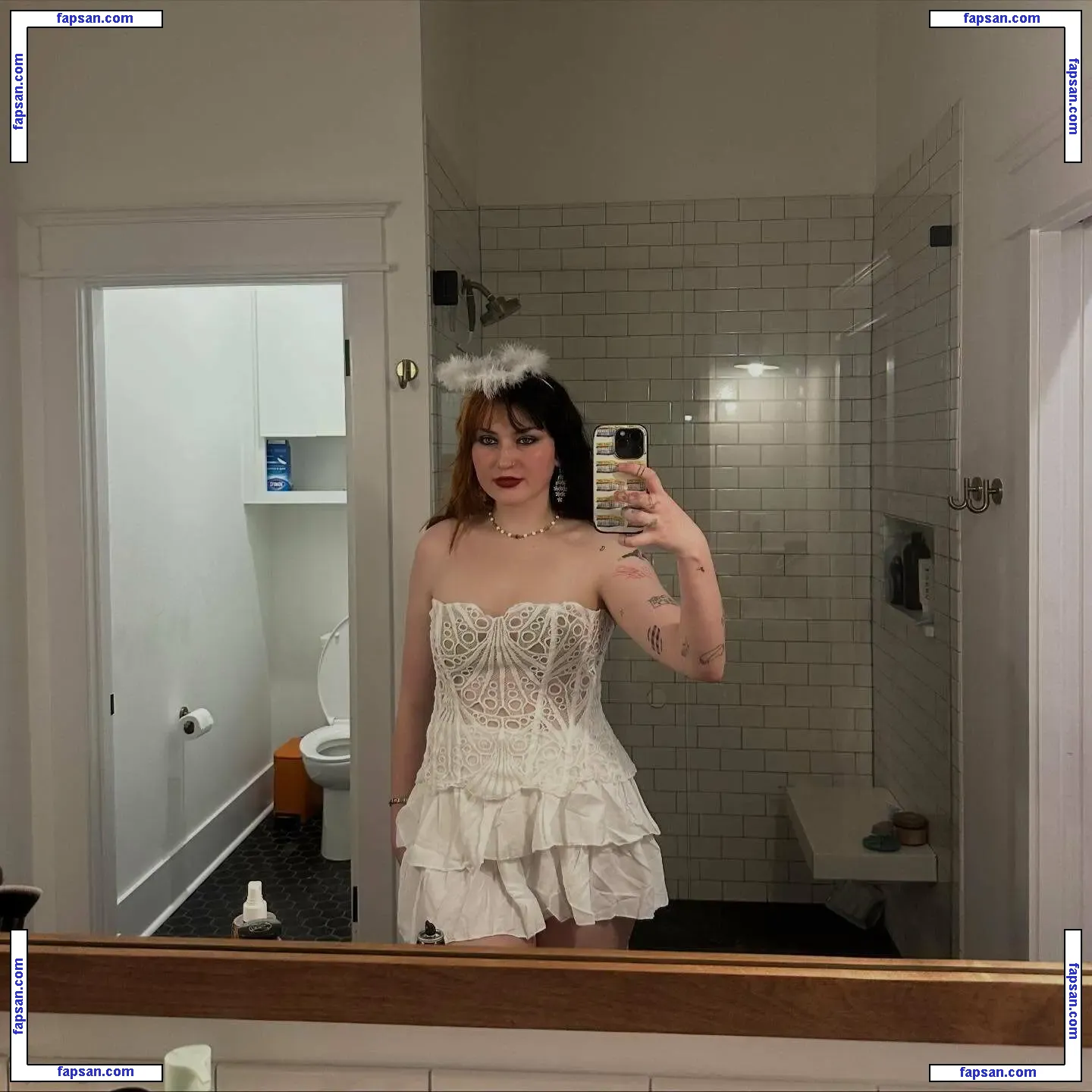 Gayle nude photo #0041 from OnlyFans