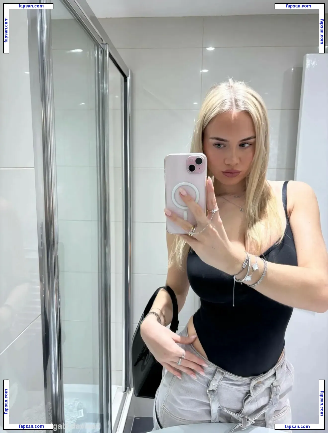 Gazygabz3 nude photo #0028 from OnlyFans