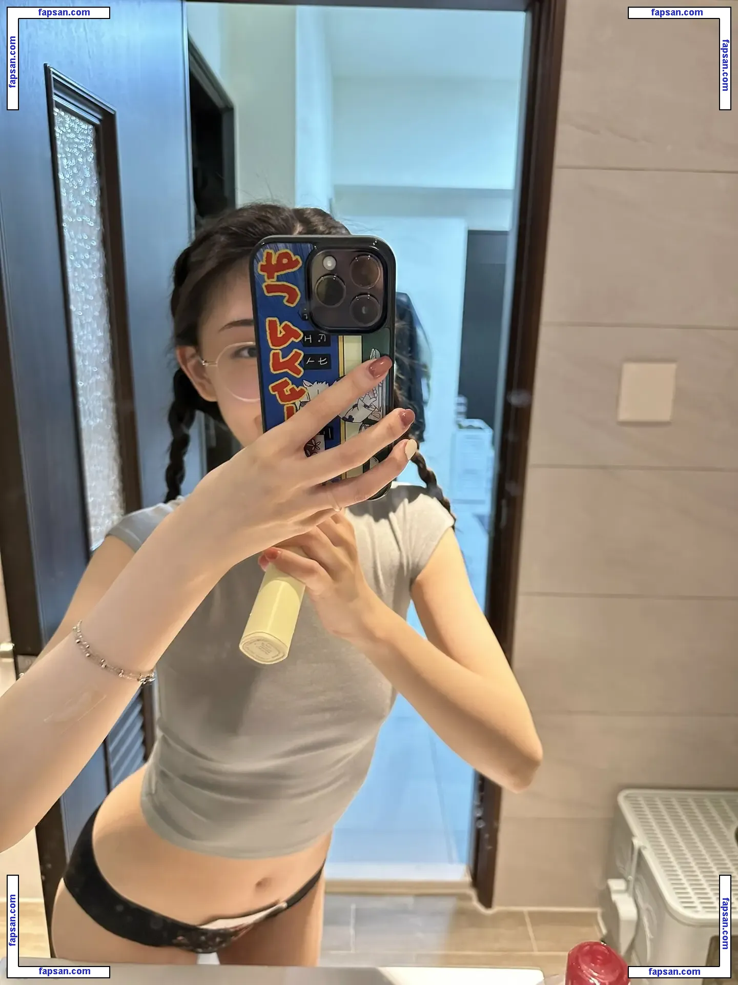 ge.more_x голая фото #0004 с Онлифанс