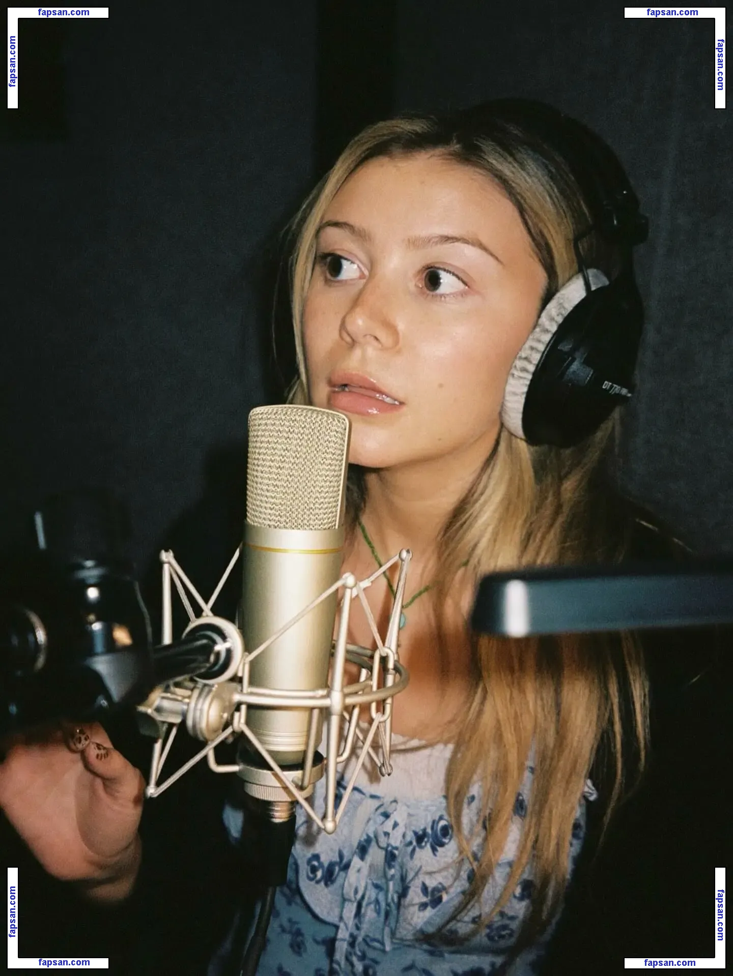 Genevieve Hannelius nude photo #0112 from OnlyFans