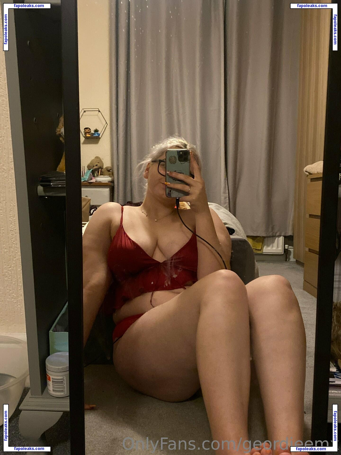 geordieemx / emmy_889 nude photo #0001 from OnlyFans