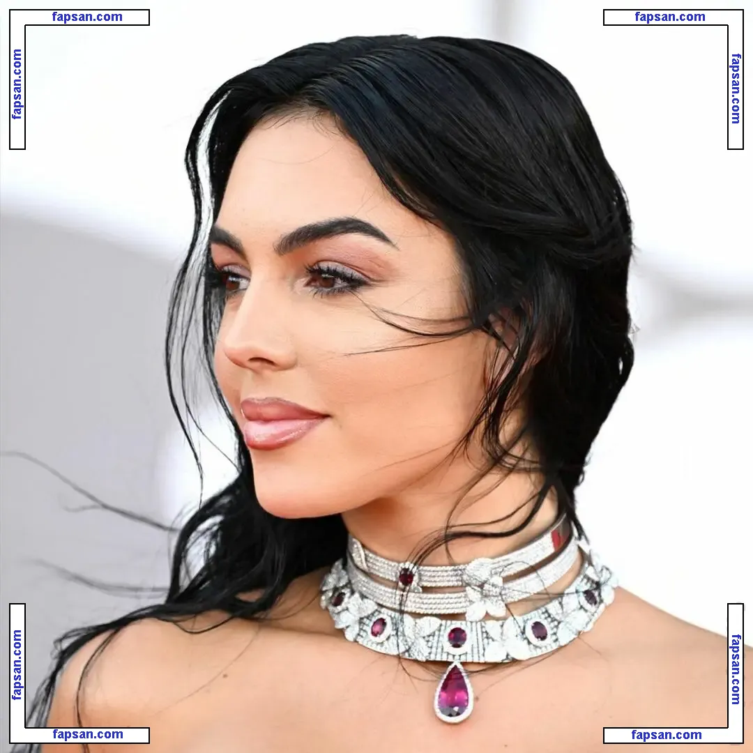 Georgina Rodriguez голая фото #1156 с Онлифанс