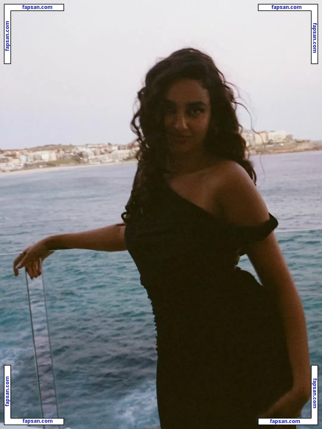 Geraldine Viswanathan голая фото #0087 с Онлифанс