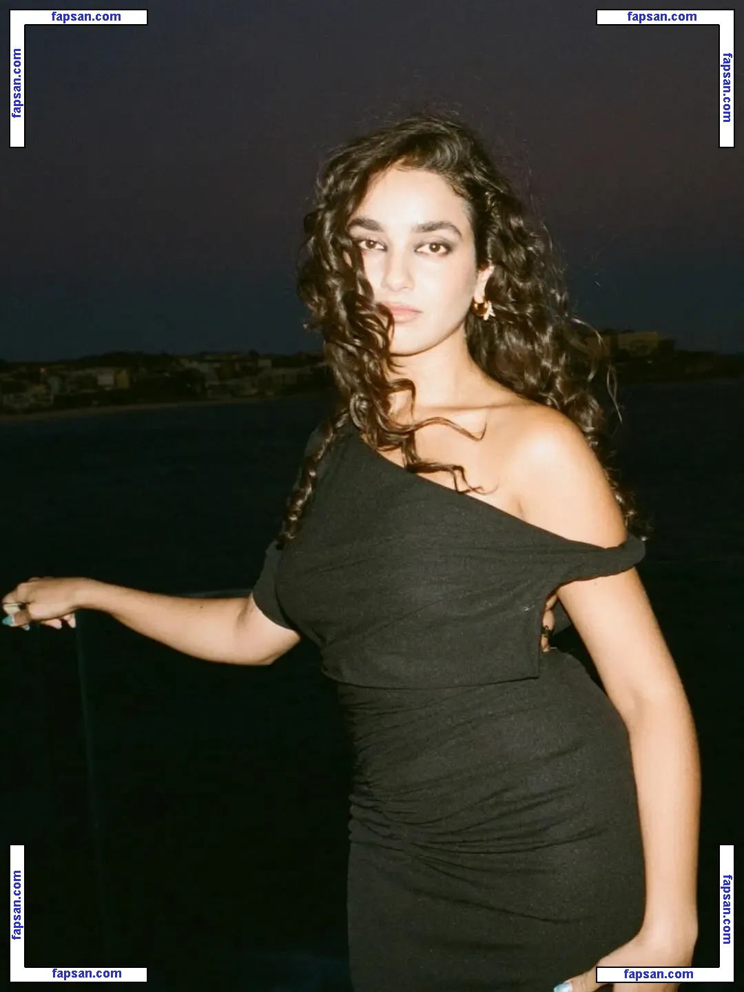 Geraldine Viswanathan голая фото #0093 с Онлифанс