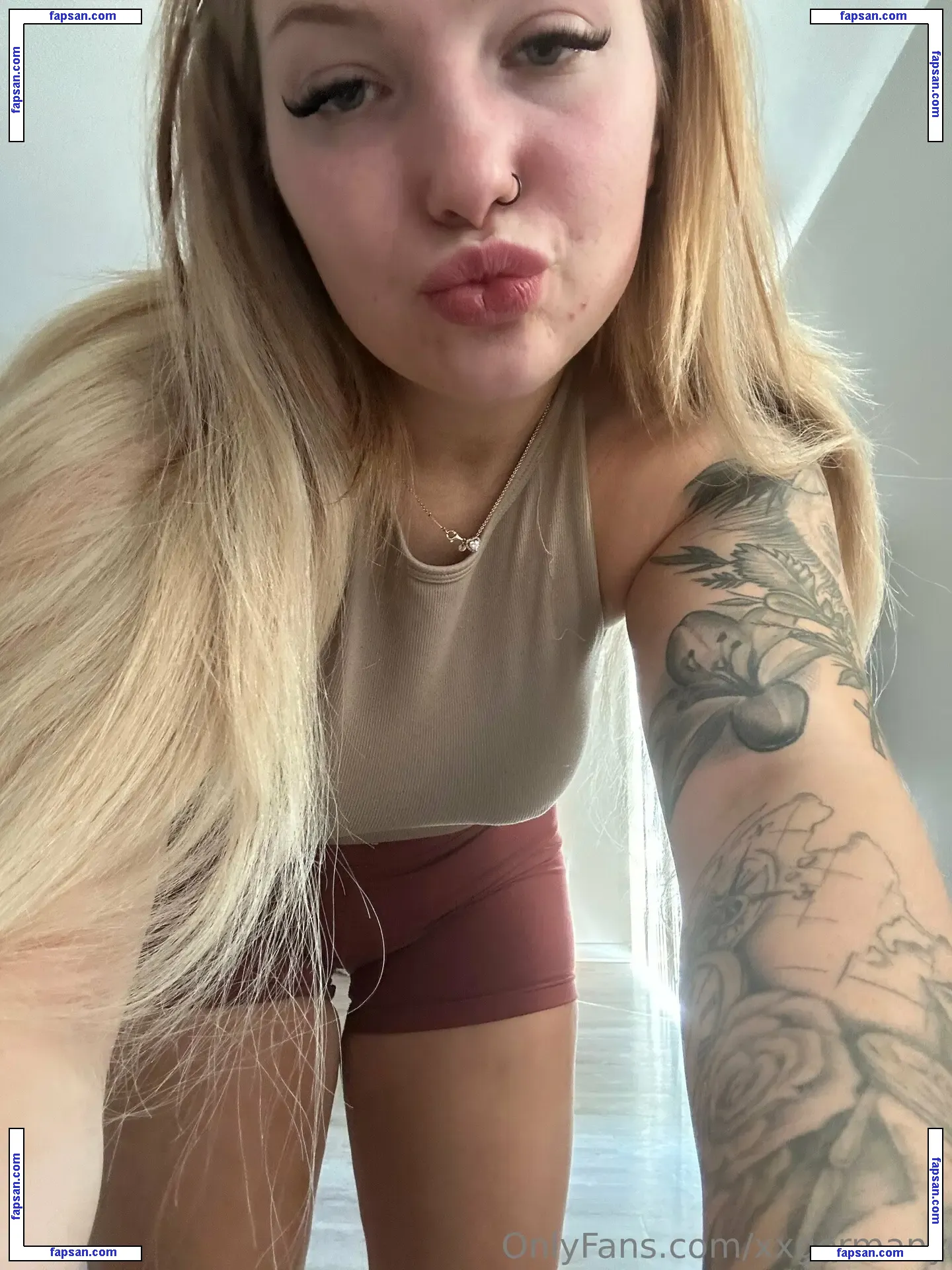 germanylives nude photo #0012 from OnlyFans