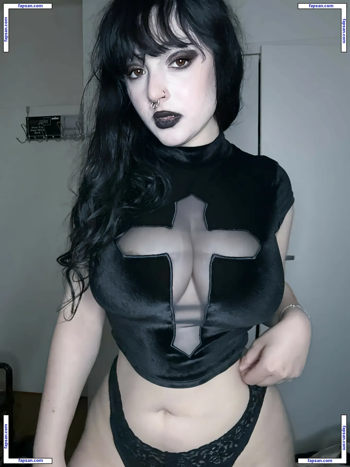 ghoulishbats nude photo #0040 from OnlyFans