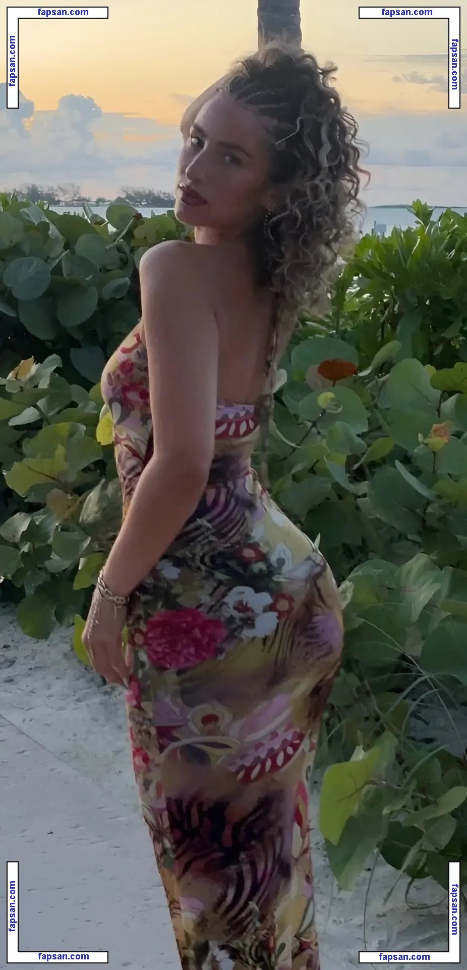 Gia Duddy nude photo #0036 from OnlyFans