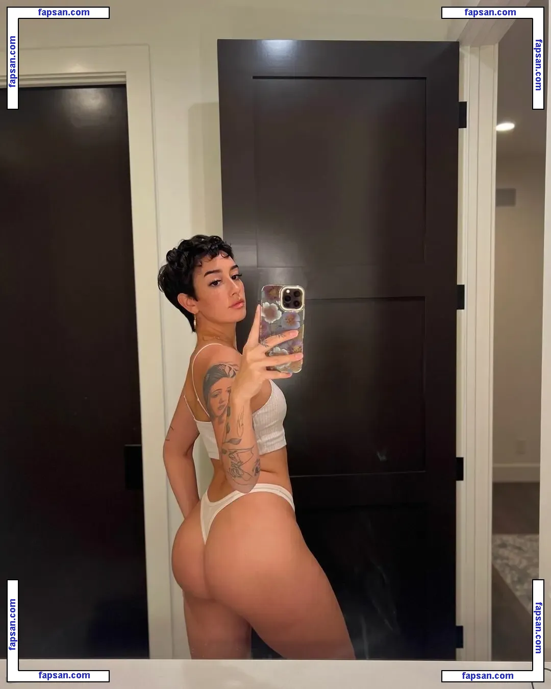 Gianna Evelyn nude photo #0001 from OnlyFans