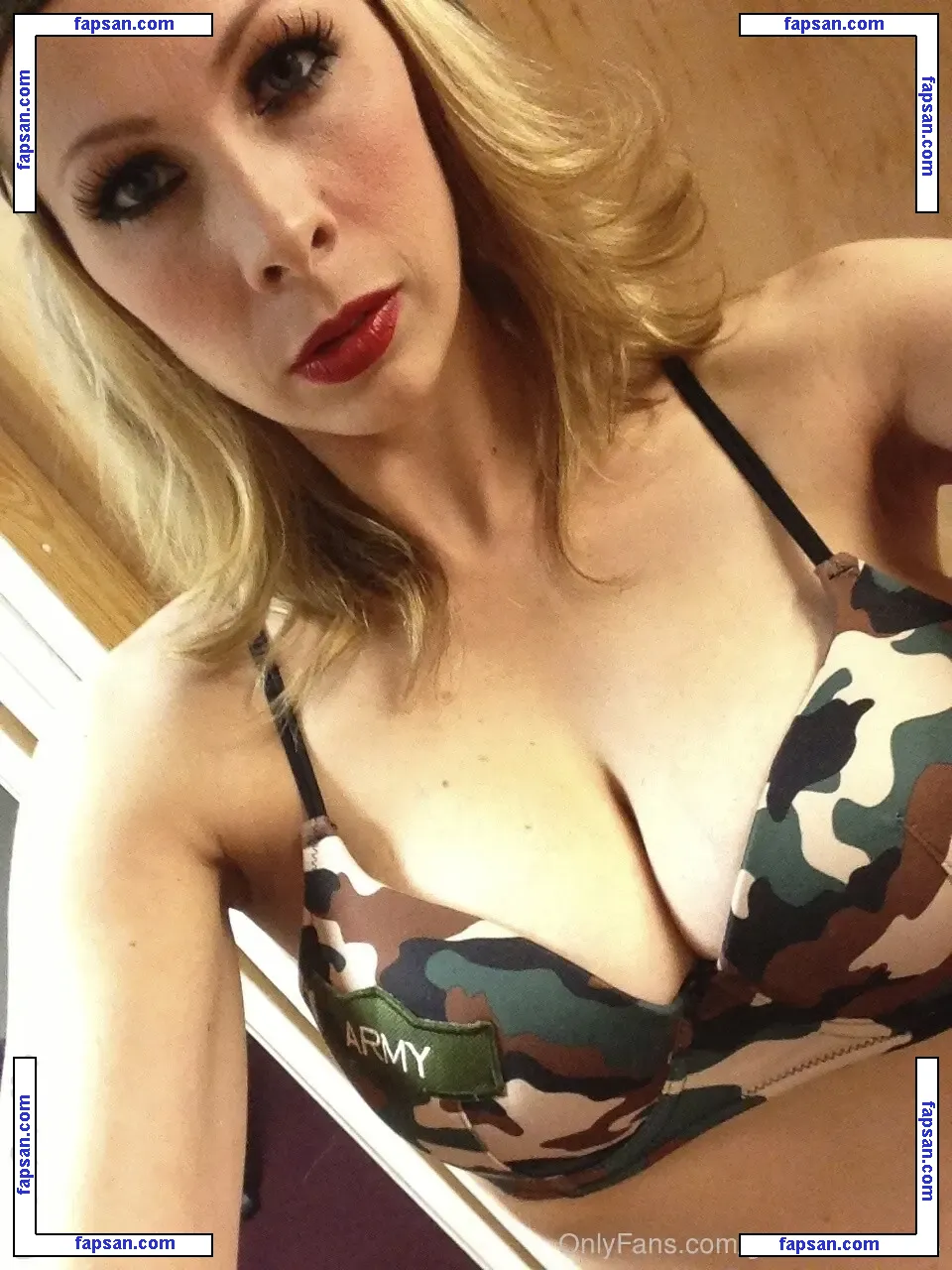 Gianna Michaels nude photo #0623 from OnlyFans