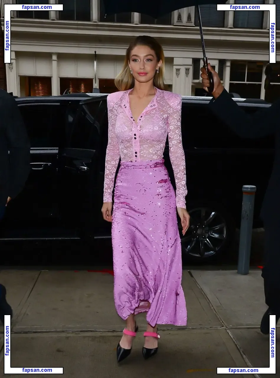 Gigi Hadid голая фото #0752 с Онлифанс