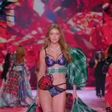 Gigi Hadid голая #1314