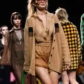 Gigi Hadid голая #1623