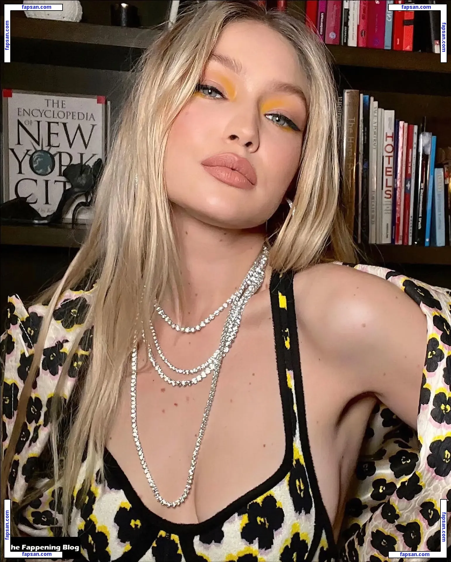 Gigi Hadid nude photo #2045 from OnlyFans
