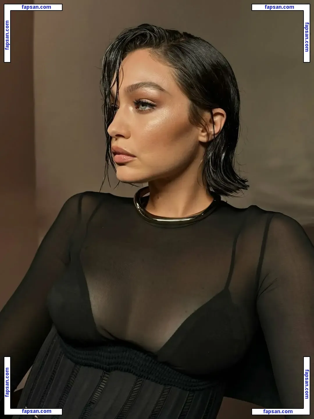 Gigi Hadid голая фото #2604 с Онлифанс