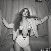 Gigi Hadid голая #2015