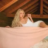 Gigi Hadid голая #2056