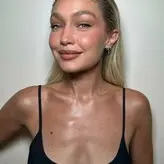 Gigi Hadid голая #2302