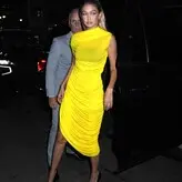 Gigi Hadid голая #2353