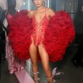 Gigi Hadid голая #2460