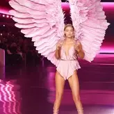 Gigi Hadid голая #2463
