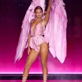 Gigi Hadid голая #2467