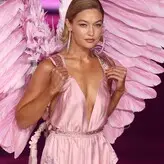 Gigi Hadid голая #2469