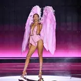 Gigi Hadid голая #2474