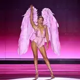 Gigi Hadid голая #2479
