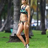 Gigi Hadid голая #2487
