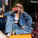Gigi Hadid голая #2517