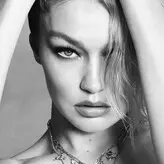 Gigi Hadid голая #2540