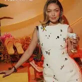 Gigi Hadid голая #2586