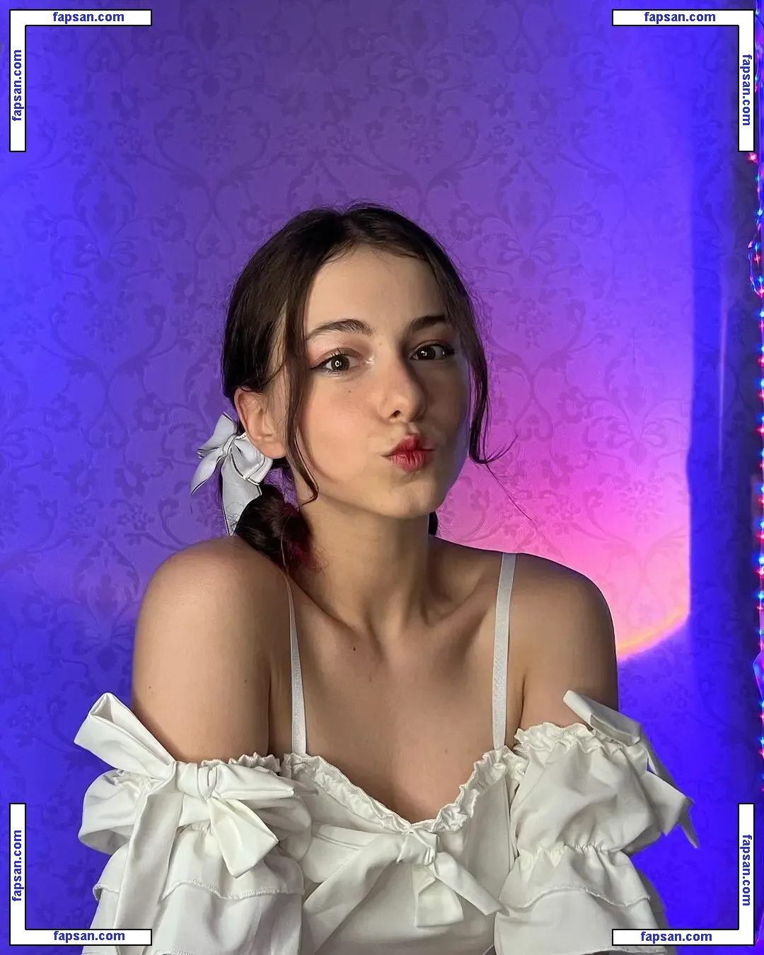 Gil Liany nude photo #0009 from OnlyFans