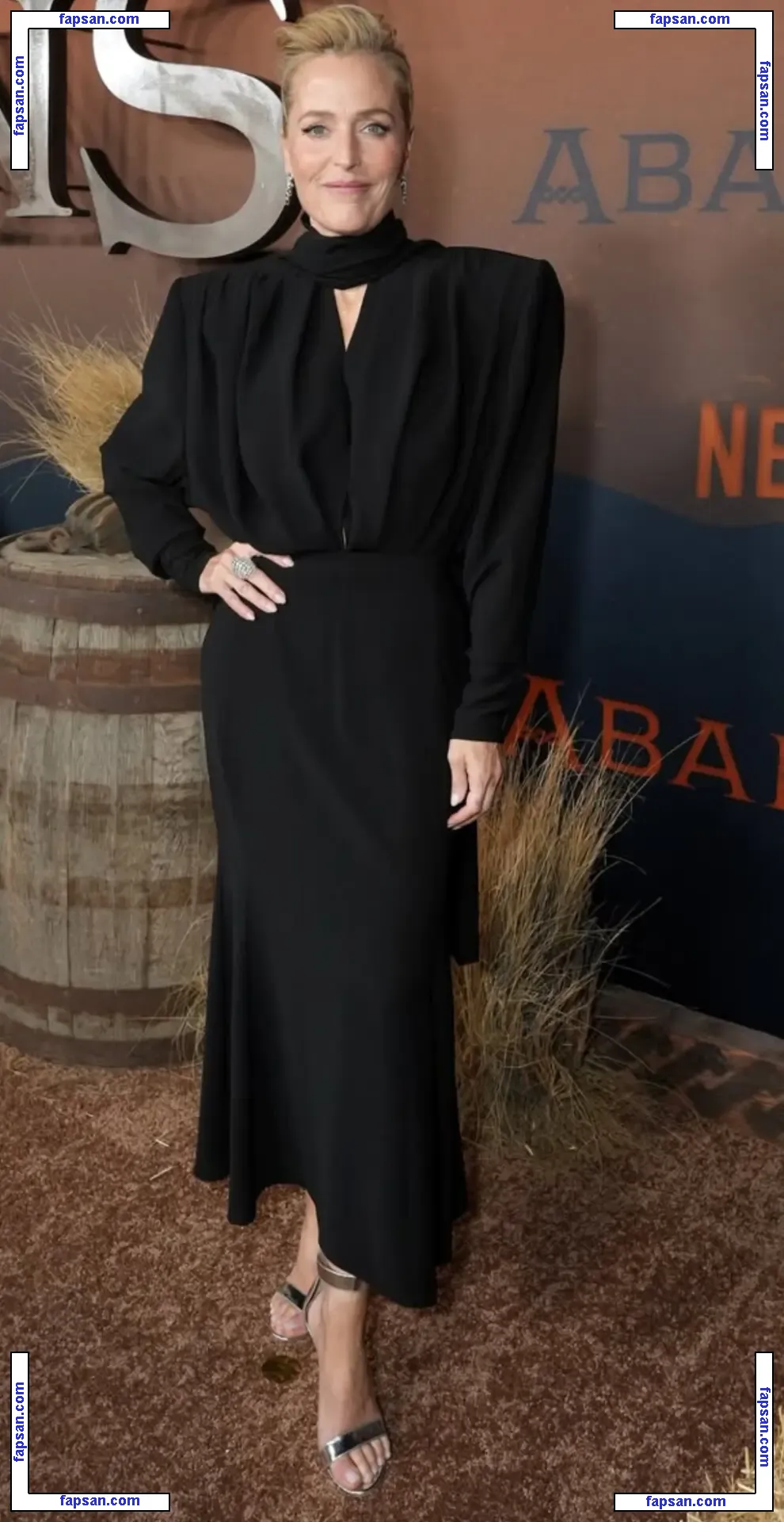 Gillian Anderson nude photo #0561 from OnlyFans