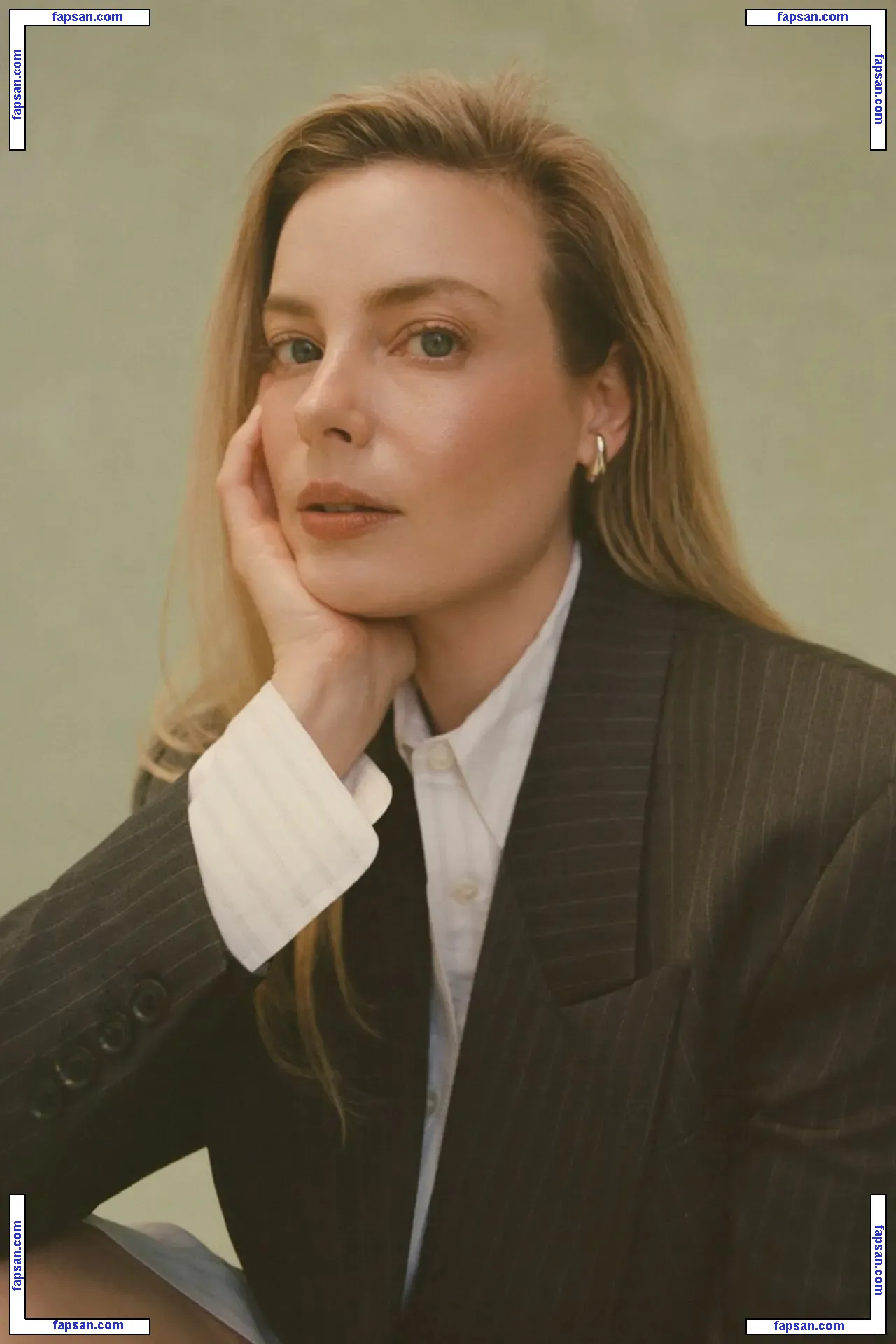 Gillian Jacobs nude photo #0196 from OnlyFans