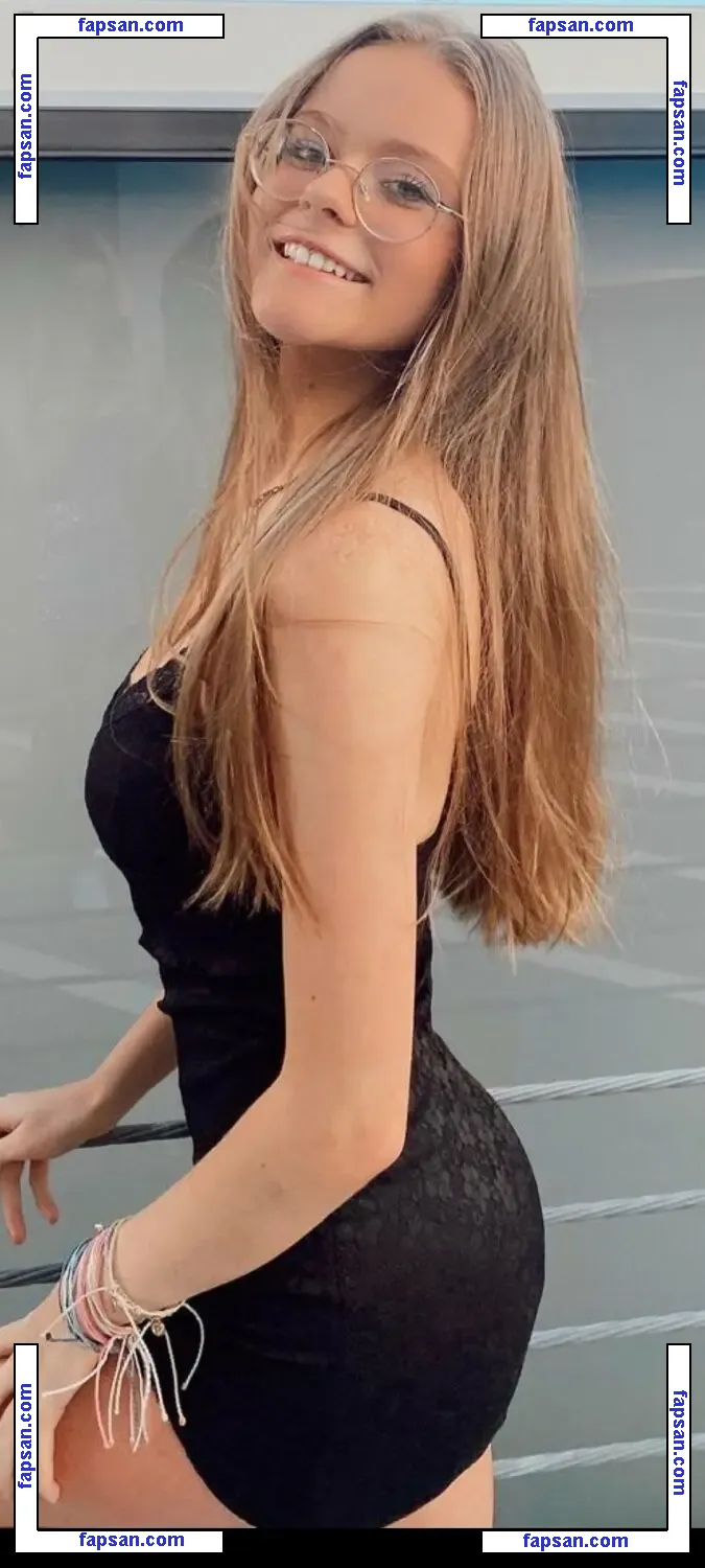 Gilliankellyy голая фото #0025 с Онлифанс