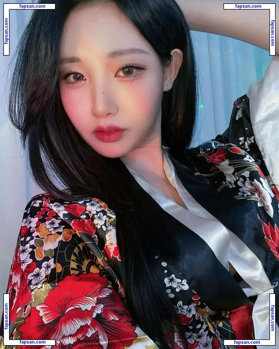 gilyoung8 nude photo #0004 from OnlyFans