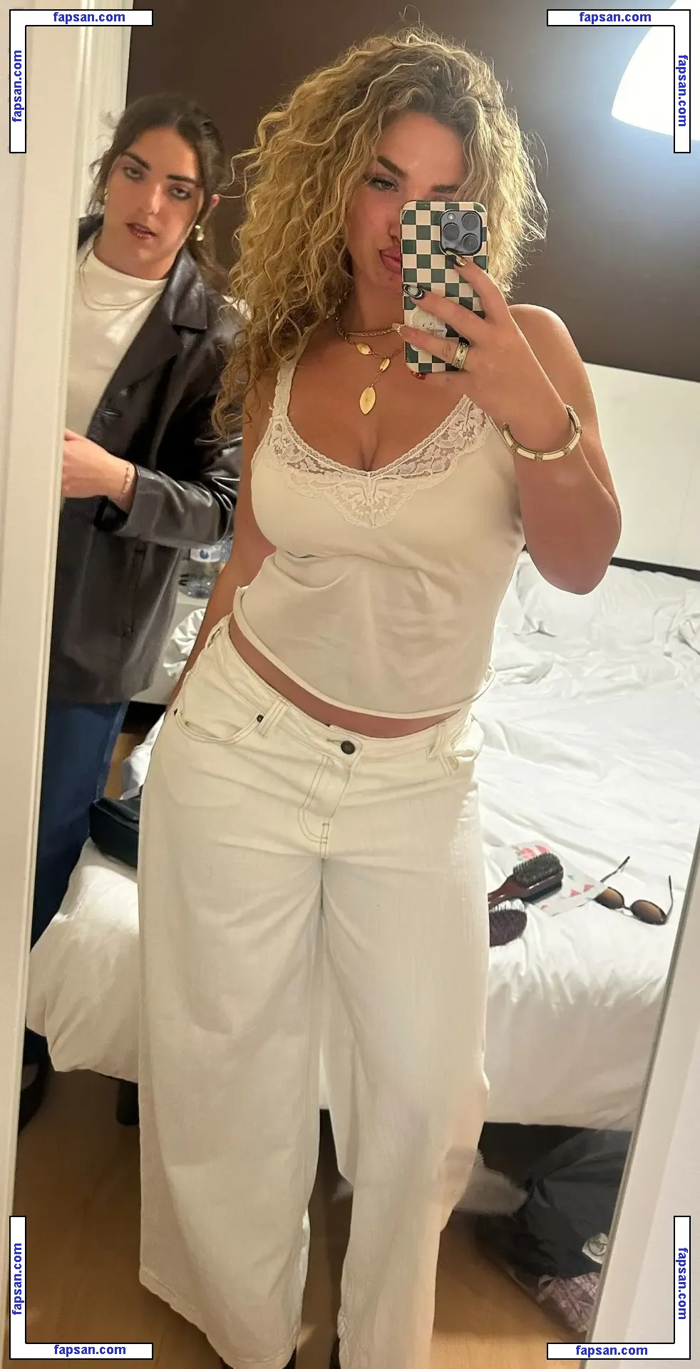 gina.adams nude photo #0034 from OnlyFans